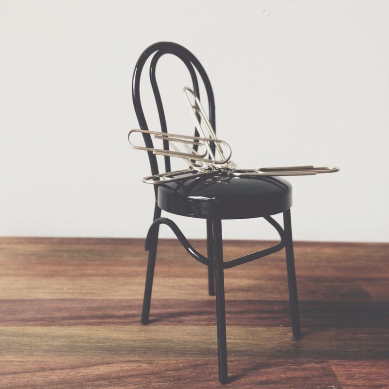 (黑色)classic chair -磁性金属回纹针架 - 贴纸 - 其他金属 黑色