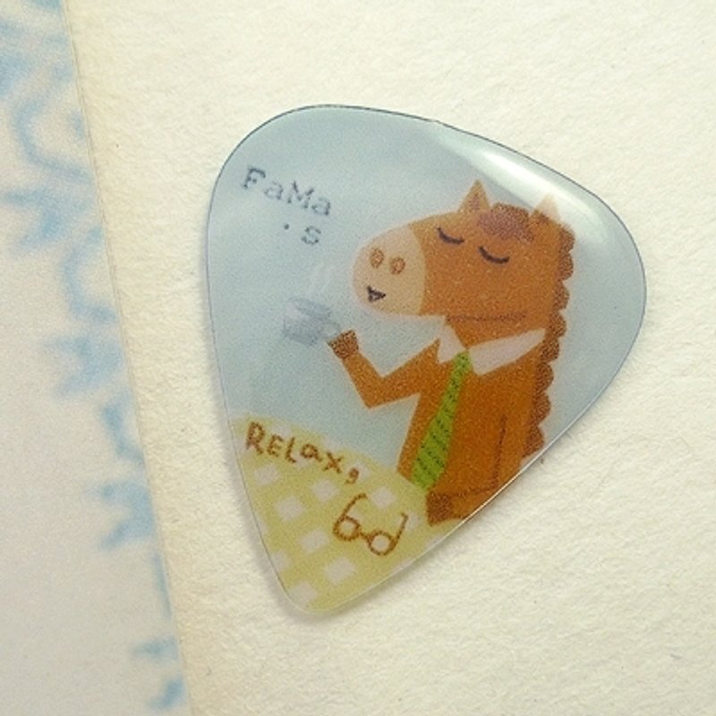 FaMa·s Pick吉他弹片-呼~放自己一马 - 项链 - 塑料 咖啡色