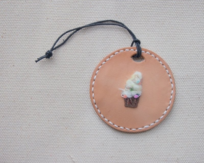 手缝皮革 / 行李吊牌 / 免费刻字 / 橡皮圈挂扣／(Cake) / ROAR - 行李吊牌 - 真皮 金色