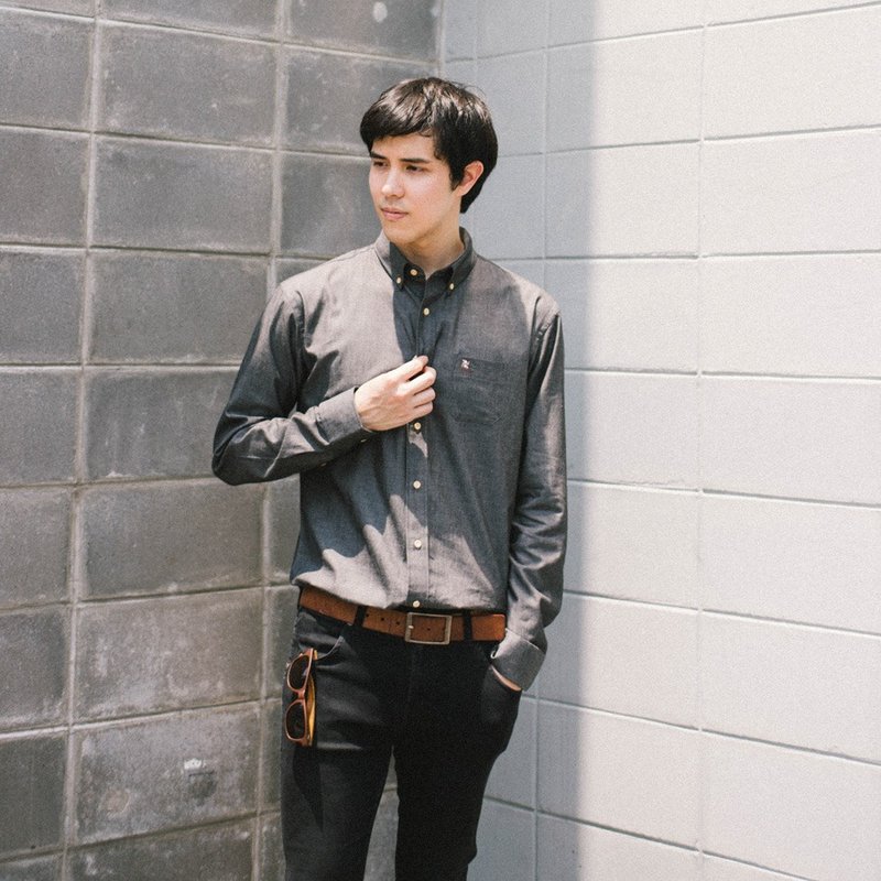 男士衬衫：窄版、顶扣 - 黑色 - 男装衬衫 - 棉．麻 黑色