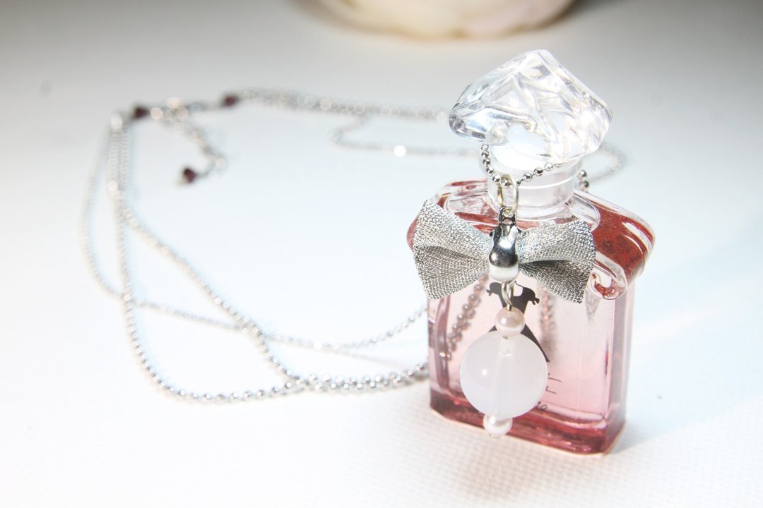 Guerlain Mini Perfume Necklace - 项链 - 其他材质 粉红色