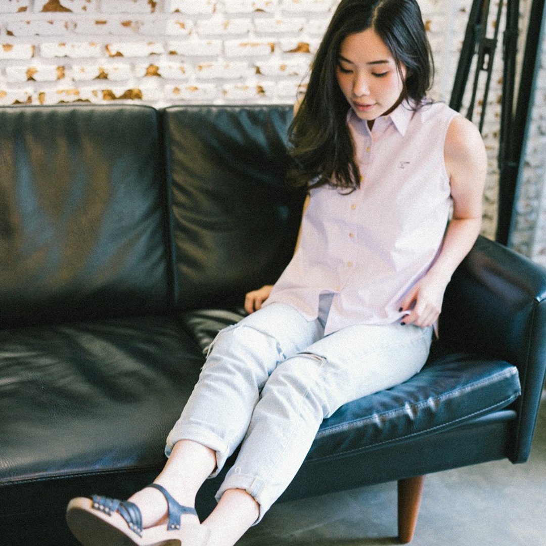 Women Sleeveless: Straight-Normal collar - 女装上衣 - 棉 红色