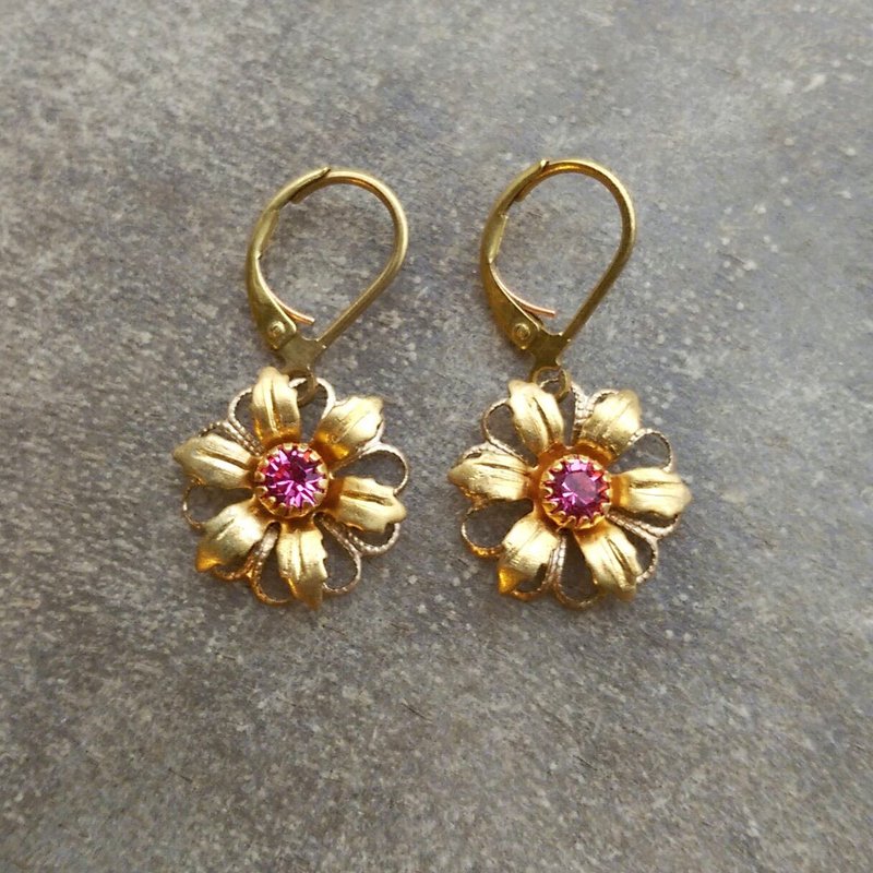 布达佩斯粉红古董玻璃花朵耳环 - 耳环/耳夹 - 宝石 