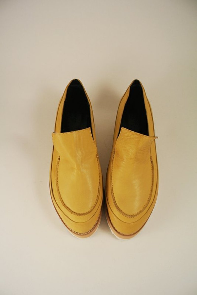 今天不在家，欢迎来玩。(黄) 无法无天。 - 女款休闲鞋 - 真皮 