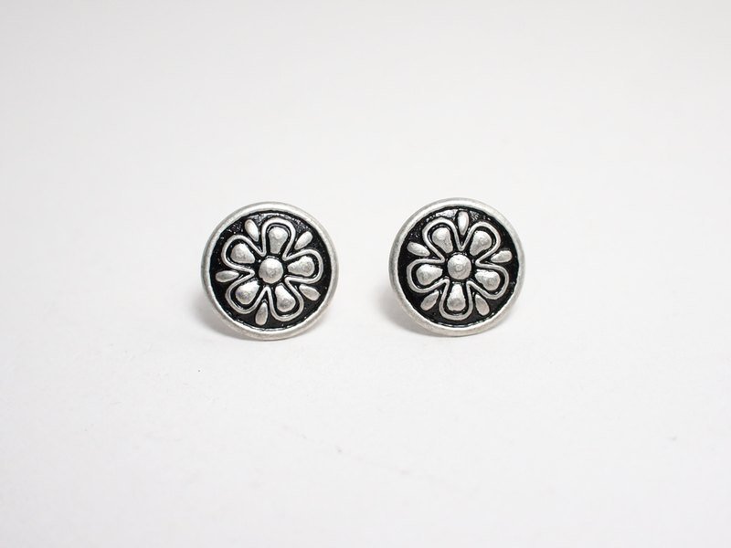 [Circle dot]白银的梅 - 耳环/耳夹 - 其他金属 灰色