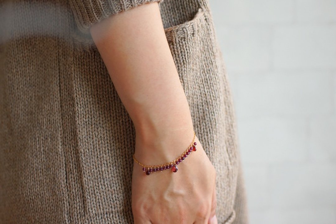 14kgf-Grenadine bracelet - 手链/手环 - 宝石 红色