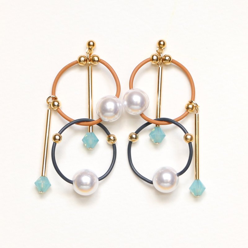 [ 宇宙 米色：灰色 ] 耳针式・耳夹式 耳环 - 耳环/耳夹 - 其他材质 多色