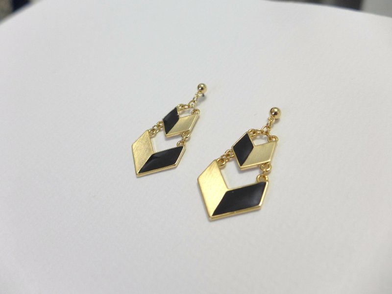 【N.U. Studio】几何系列 小复古垂吊式耳环(可改夹式耳环) - 耳环/耳夹 - 其他金属 金色