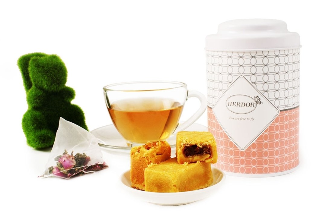茶伴酥饼礼盒-轻舞凡尔赛(玫瑰乌龙)罐装茶包+凤梨酥【HERDOR茶礼盒】 - 茶 - 新鲜食材 红色