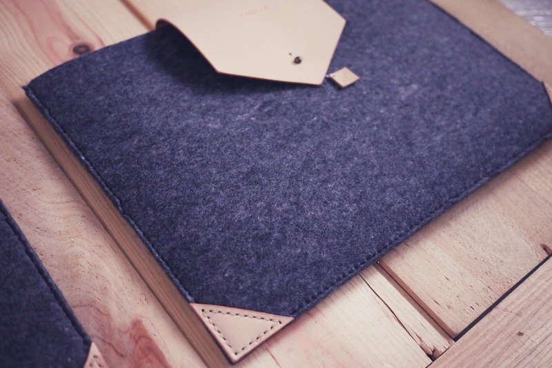 WeWii | 羊毛毡真皮笔电包｜麂皮内里加购卖场 - 平板/电脑保护壳 - 真皮 咖啡色