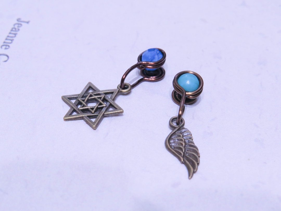 Wing Wing手做饰品 夹式耳环订做(翅膀、星星、音乐、十字架) - 耳环/耳夹 - 其他金属 
