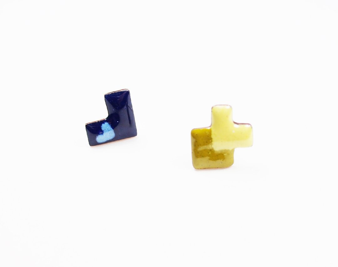 Simple Love Earrings 简单爱造型珐琅耳环(蓝绿) - 耳环/耳夹 - 其他金属 蓝色