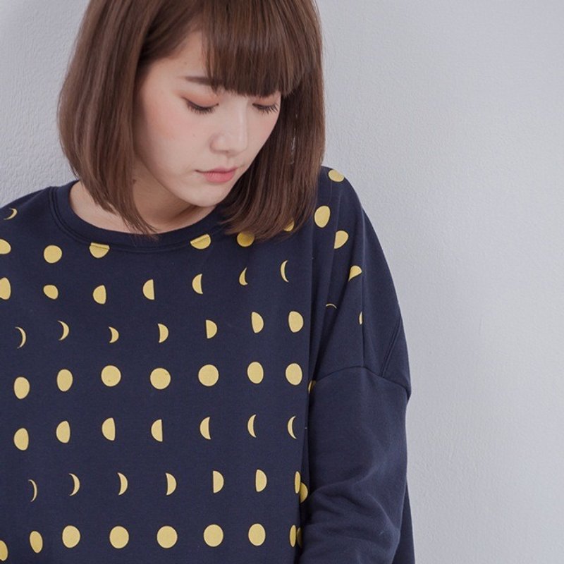 月有阴晴圆缺长袖宽版女T 深蓝 - 女装上衣 - 棉．麻 蓝色