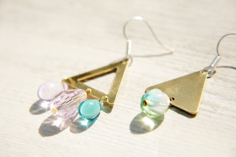 新年快乐 / 简约感 / 复古黄铜琉璃耳环 - 虚实的三角几何世界 ( 夹式 / 耳针式 ) - 耳环/耳夹 - 玻璃 多色