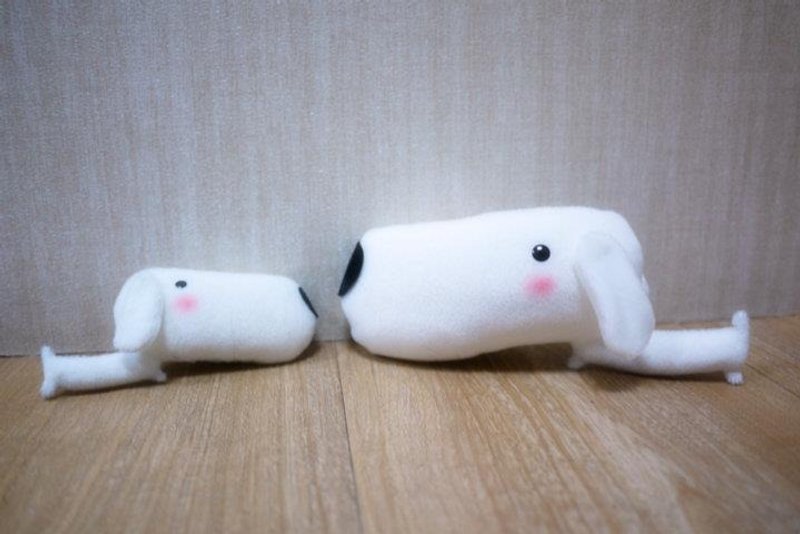 Bucute 擦拭手机屏幕┃ 喇长狗手机吊饰┃附耳机塞┃生日礼物 - 吊饰 - 其他材质 白色