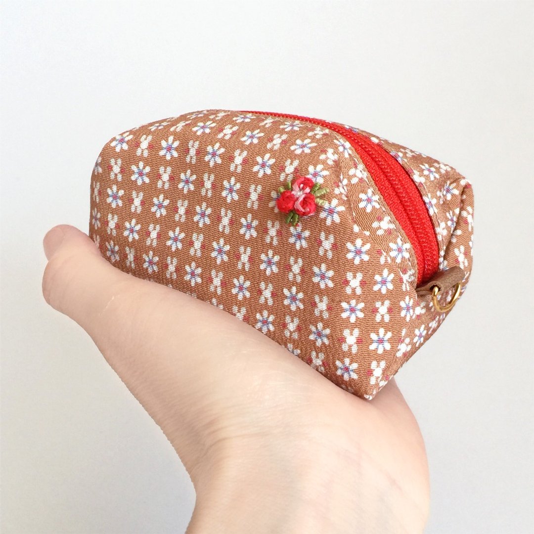 Pouch with Japanese traditional pattern, Kimono (Small) - 化妆包/杂物包 - 其他材质 橘色
