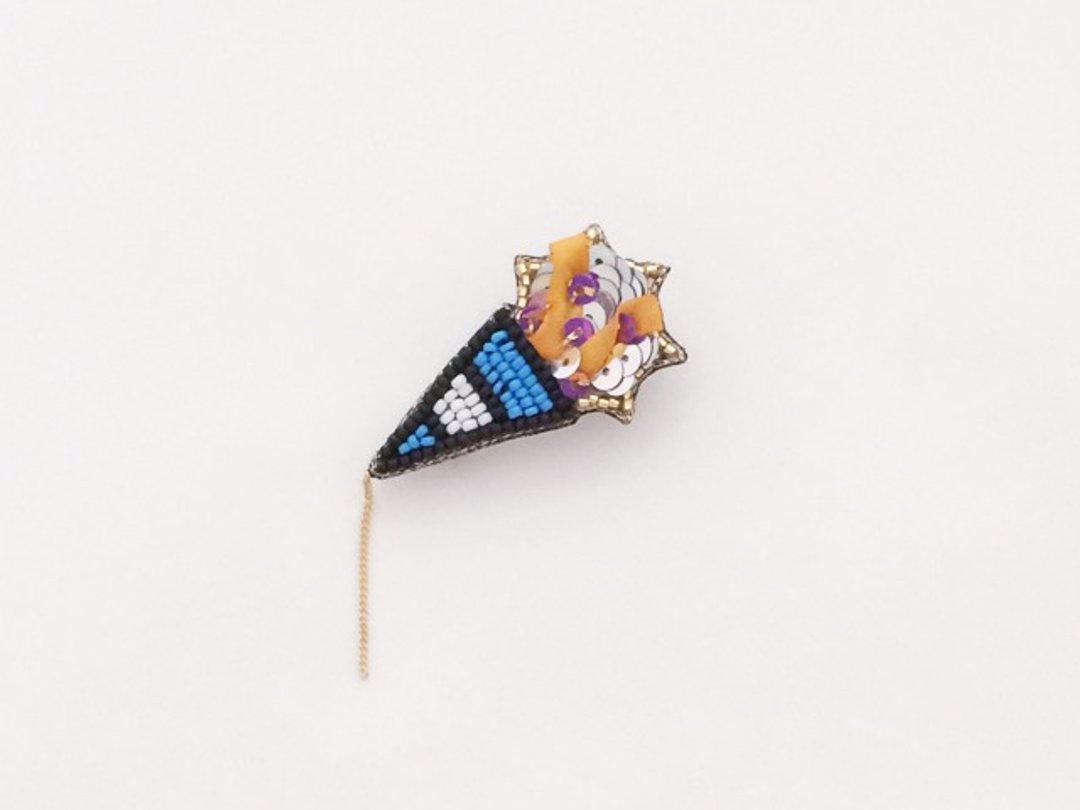 Party brooch crackers (Blue) - 胸针 - 其他材质 蓝色