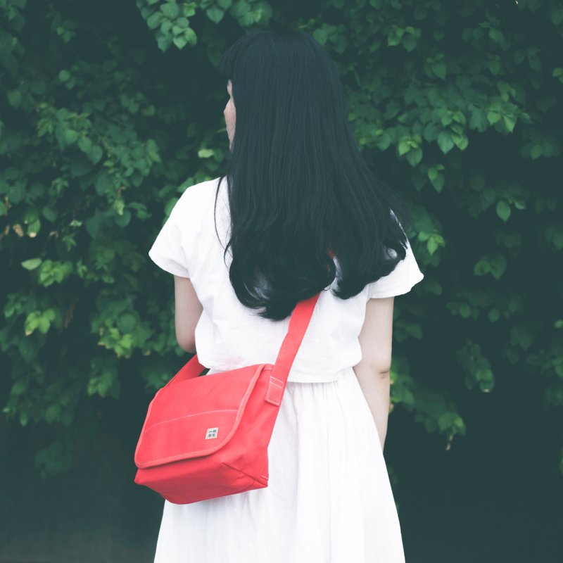 帆布硬挺磁扣邮差包(斜背包)-S订制 - 侧背包/斜挎包 - 棉．麻 