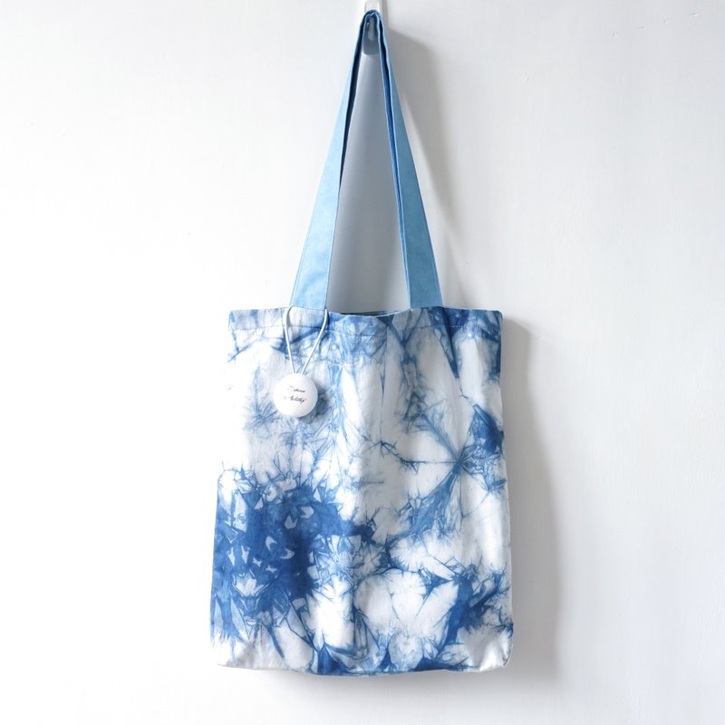 S.A x Ink Painting 蓝染水墨画抽象水彩肩背包 - 侧背包/斜挎包 - 棉．麻 白色