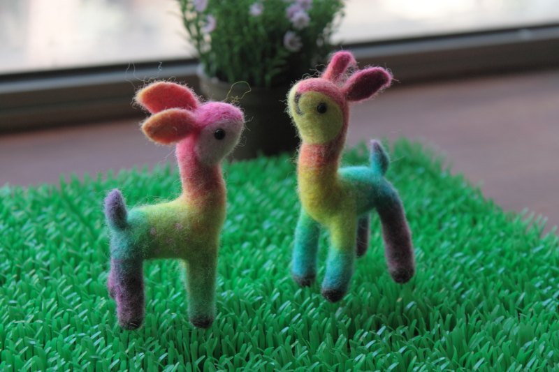 迷你小鹿吊饰兼项链 - 玩偶/公仔 - 羊毛 多色