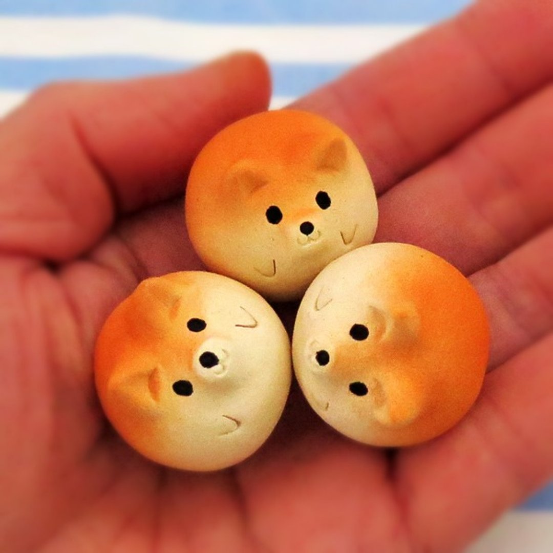 The Shiba Inu figurine of Ceramics New! "Shiba balls"  Shiba is the Japanese dog.    Animal sculpture - 摆饰 - 其他材质 黄色