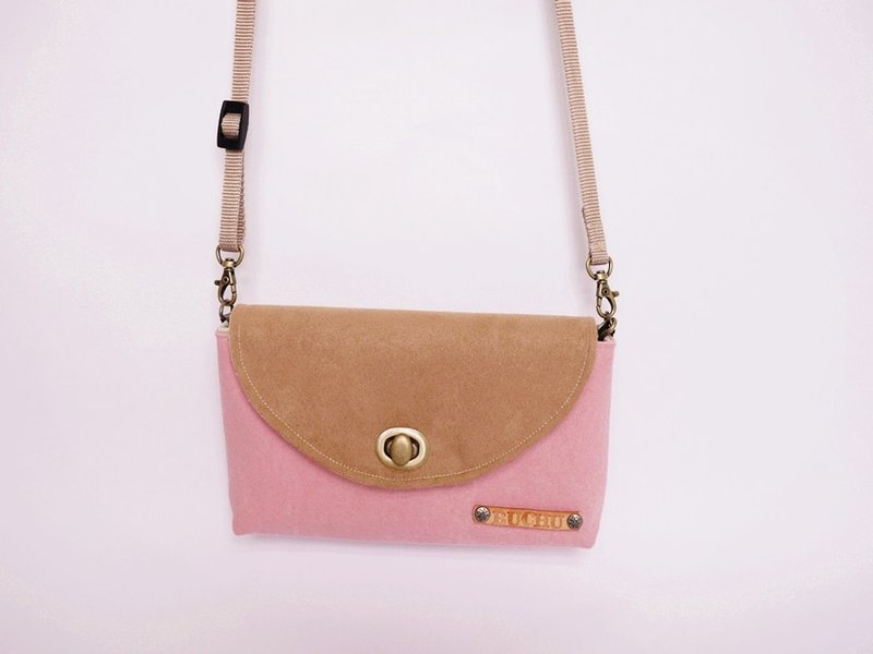 新版小旅行系列: 帆布/麂皮 三层式随身包 -草莓起司 - 侧背包/斜挎包 - 棉．麻 粉红色