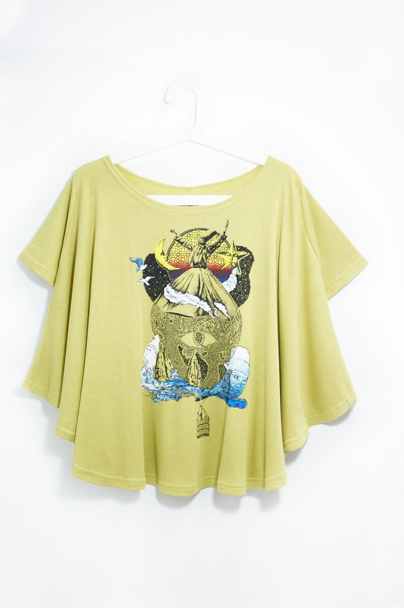 手感自然垂坠圆摆旅行T / 女上衣 -  乘着热气球去旅行吧! ( 果绿 ) - 女装上衣 - 棉．麻 绿色