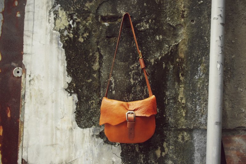 ~后菜园~自制配件 摔花纹斜背包 BC-146 - 侧背包/斜挎包 - 真皮 咖啡色