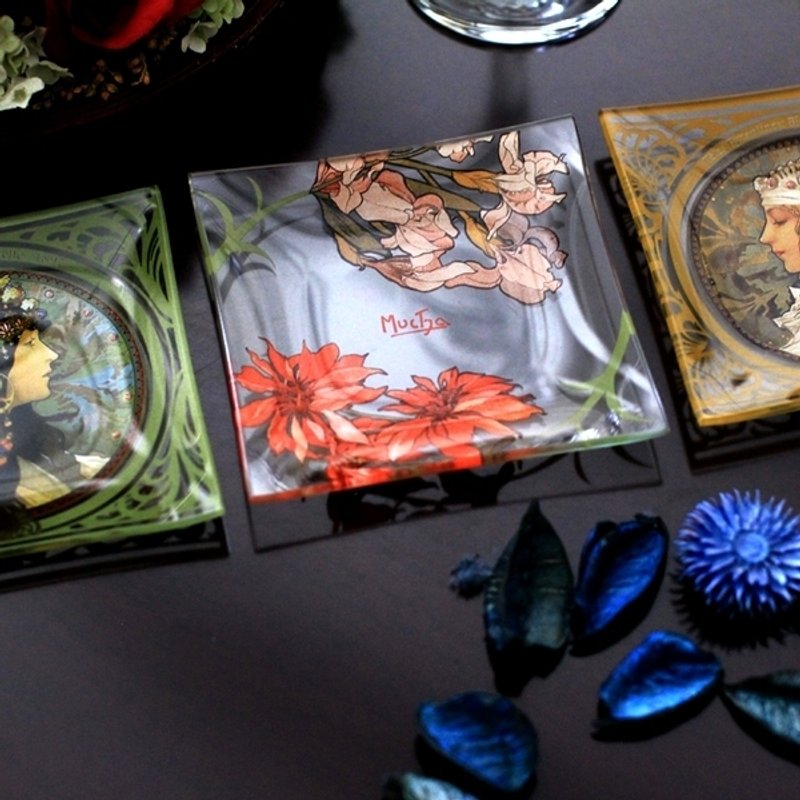 TAISO 艺术大师 慕夏-精致玻璃小碟礼盒组(三入装) - 浅碟/小碟子 - 玻璃 多色