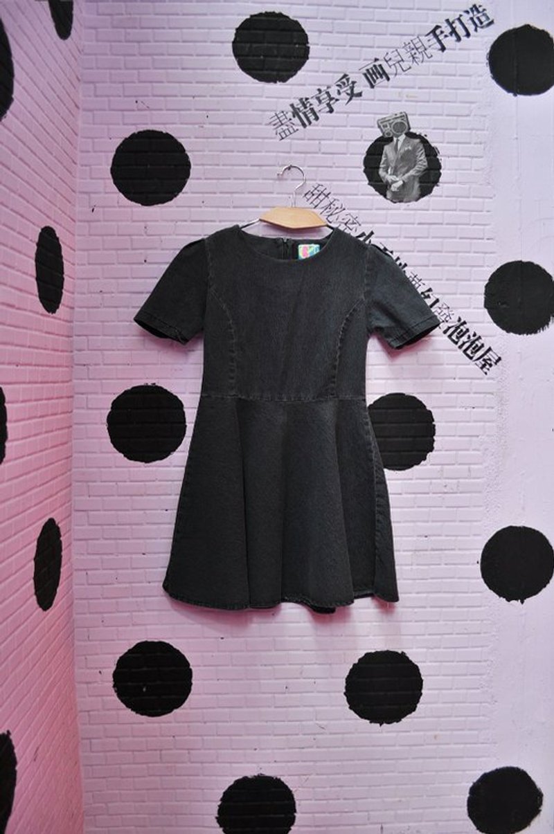 简单就好．仿牛仔布洋装(黑) - 洋装/连衣裙 - 其他材质 黑色