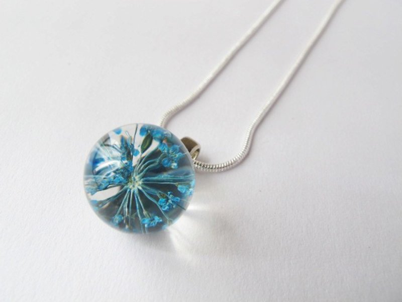 ＊Rosy Garden＊ 天蓝色野胡萝卜花水晶胶纯银颈链 - 颈链 - 植物．花 蓝色