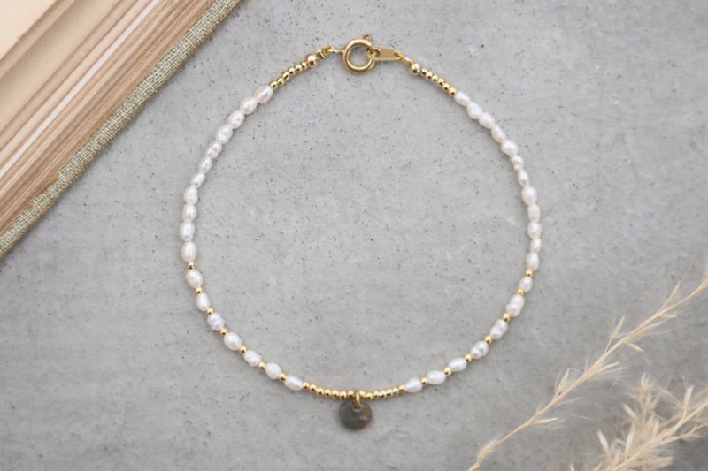 <☞ HAND IN HAND ☜> 贝壳-长颈鹿 手链 (0733) - 手链/手环 - 宝石 白色