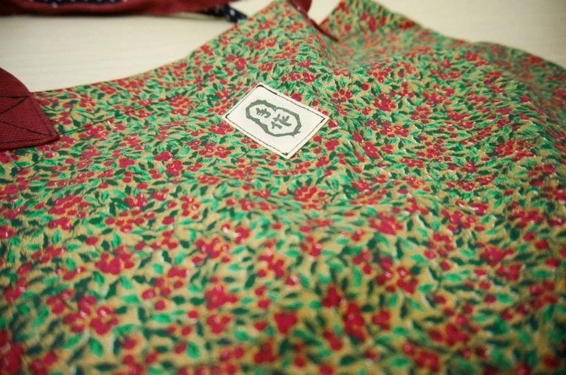 爱地球环保购物袋 多色提把系列 - 侧背包/斜挎包 - 其他材质 蓝色