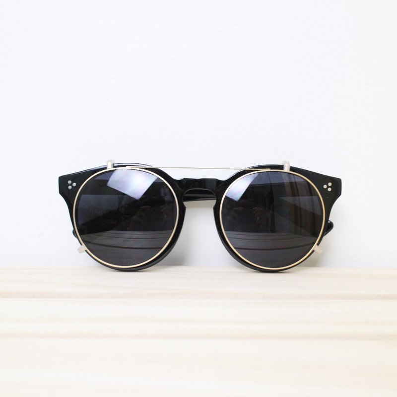 复古大黑框墨镜 外挂夹片可拆除 一镜两用 镜框 眼镜 墨镜 pinkoi独卖 - 眼镜/眼镜框 - 塑料 黑色