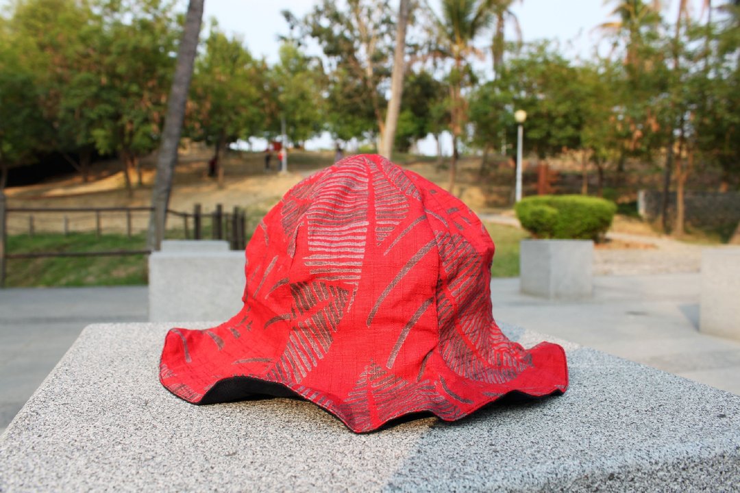 [CURLY CURLY] 千叶 (苹果红) /一朵 帽 A Flower Of Hat (双面戴) - 帽子 - 其他材质 红色