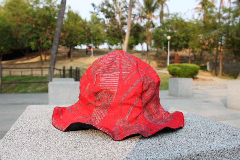 [CURLY CURLY] 千叶 (苹果红) /一朵 帽 A Flower Of Hat (双面戴) - 帽子 - 其他材质 红色