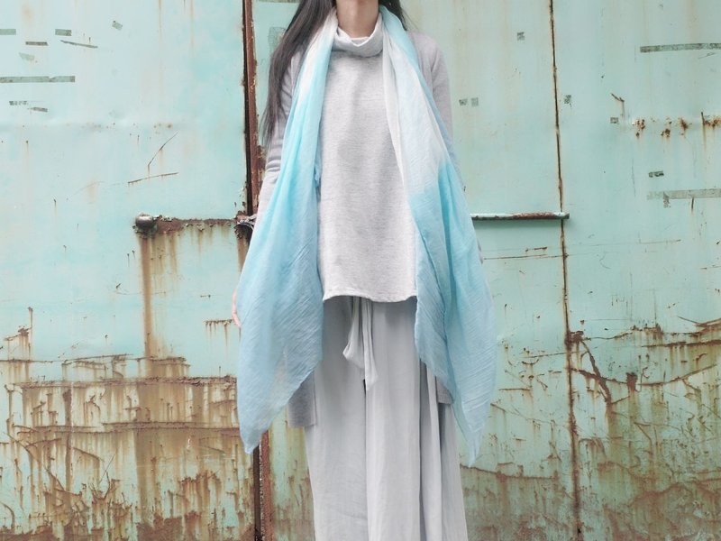 围巾 披肩 手染 渲染 染色/定制 交换礼物 圣诞礼物 生日礼物 情人节礼物 母亲节 [蓝天使] - 丝巾 - 其他材质 蓝色