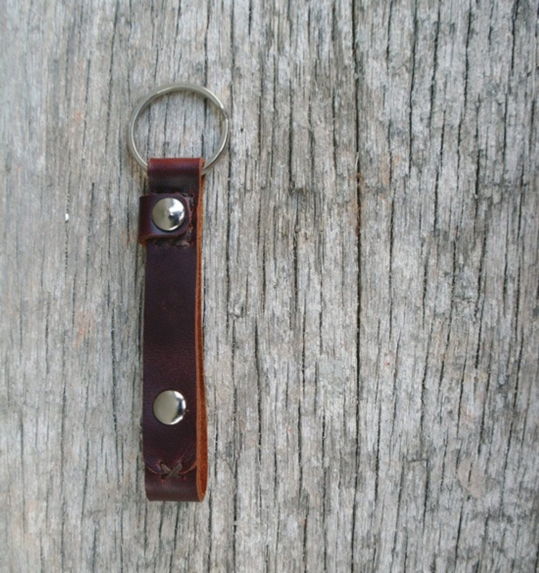 深咖啡 钥匙圈 时尚简单  手工缝制 Key Chain 141030 - 钥匙链/钥匙包 - 真皮 咖啡色