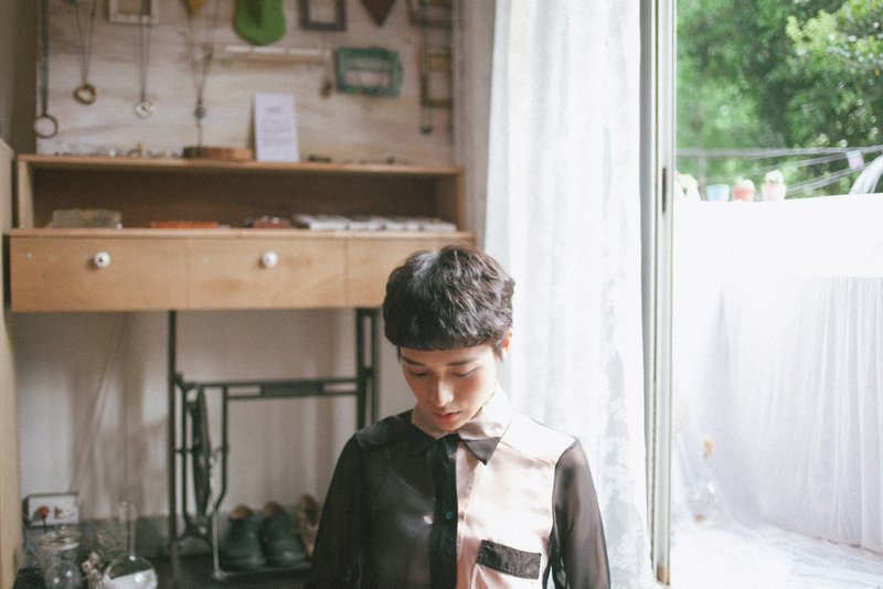 JUBY CHIU / 几何透视在一起 - 女装上衣 - 其他材质 