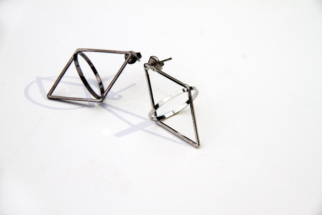 EDGES 边边 立体菱形耳环 3D Earing - 耳环/耳夹 - 其他金属 
