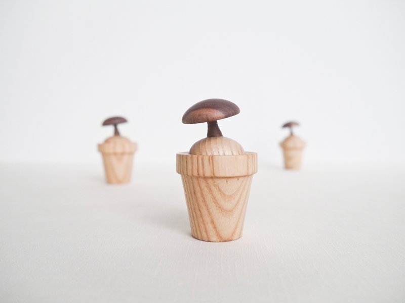 盆栽小树 扩香瓶 闻香瓶 治愈小物 原木 交换 礼物 - 香薰/精油/线香 - 木头 咖啡色