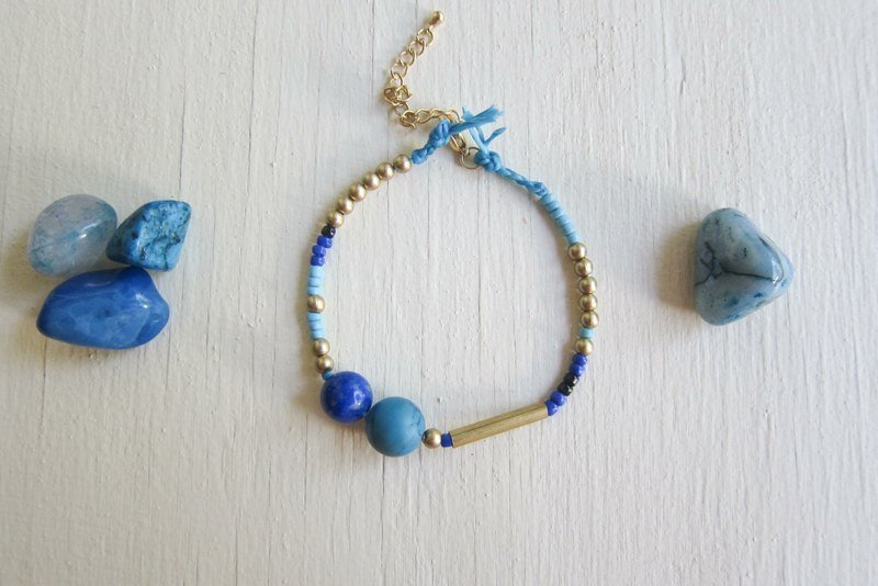 [Fyntage] 夏夜行星简约手工手炼 天然石/黄铜 - 手链/手环 - 其他材质 蓝色