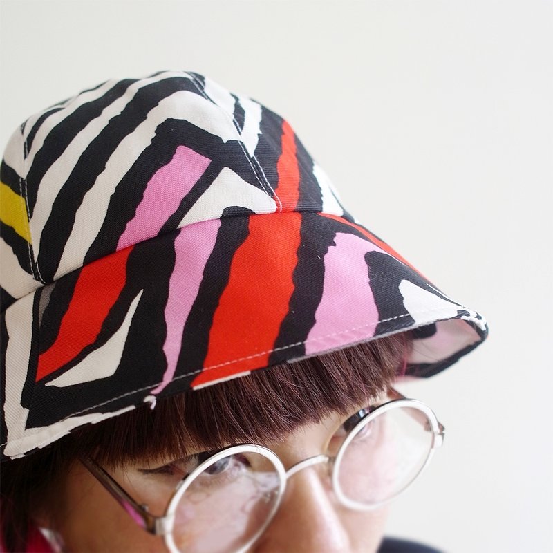 A MERRY HEART♥不规则线条彩色日式小学生帽 - 帽子 - 其他材质 