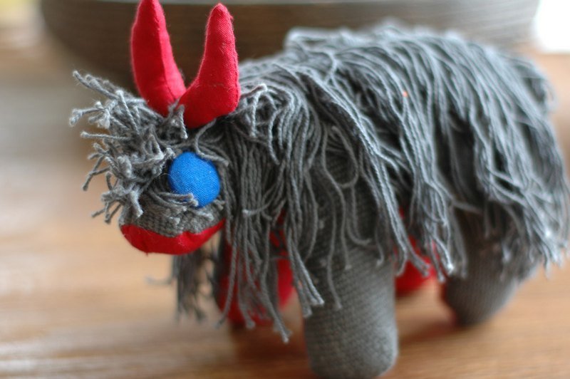 纯棉手织玩偶-氂牛-黑 - 玩偶/公仔 - 棉．麻 灰色