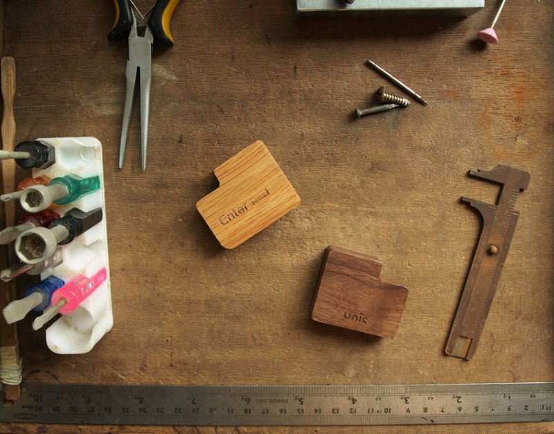 Unic原木Enter造型卷尺 - 其他书写用品 - 木头 咖啡色