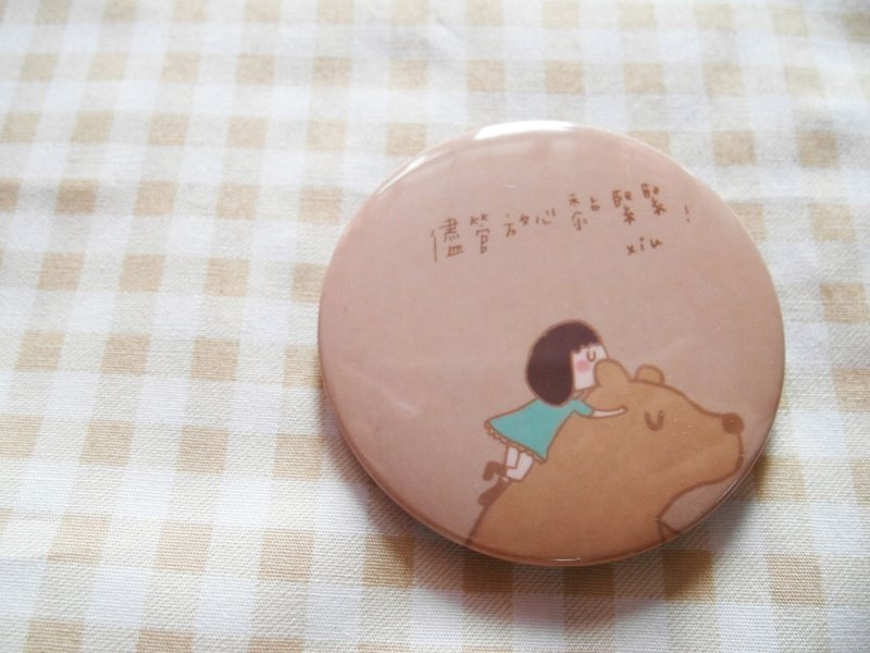 咻咻熊/紧管放心黏紧紧/-5.8cm胸章 - 徽章/别针 - 塑料 粉红色