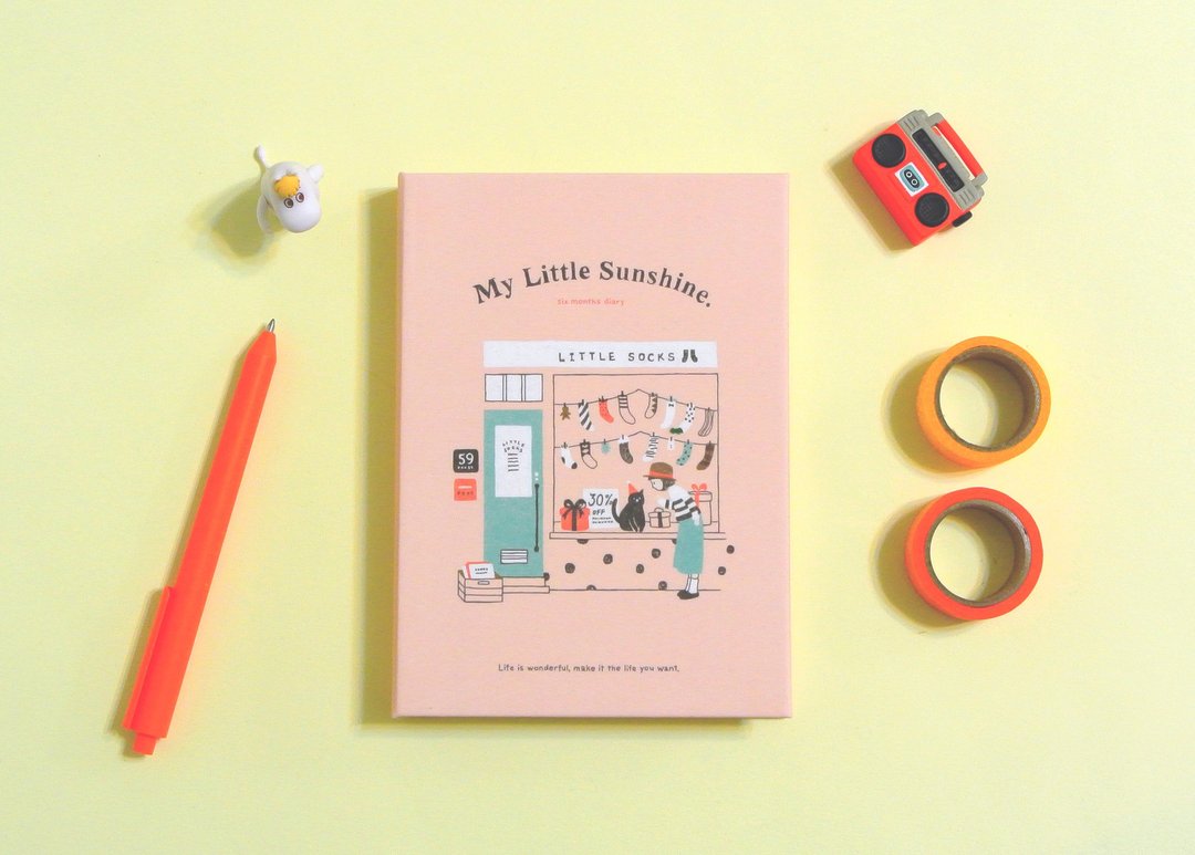 迪梦奇 - My Little Sunshine 半年志 [袜店/橘色] - 笔记本/手帐 - 纸 橘色