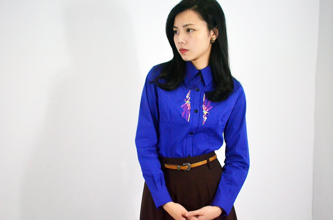 【Off-season sale】humming-绣花衬衫 宝蓝 - 女装衬衫 - 其他材质 蓝色