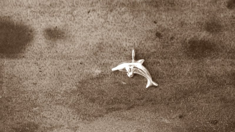 免运♥好搭配 基本款♥925银裸坠-【小海豚】（只有一个！） - 项链 - 宝石 灰色