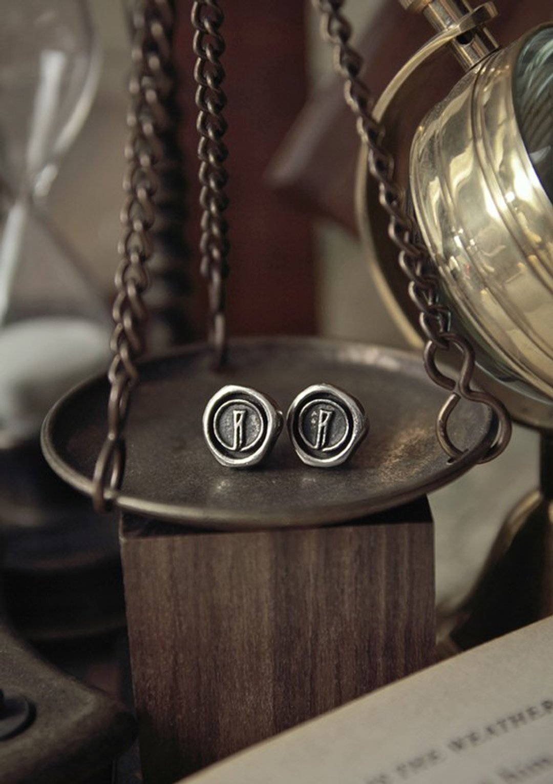 Recovery / Sealing Wax Earring  / 订制封蜡系列耳环 - 耳环/耳夹 - 其他金属 金色